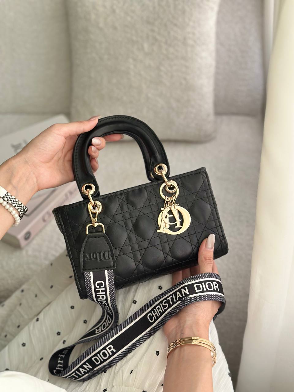 کیف زنانه دیور گلدوزی شده کد 750