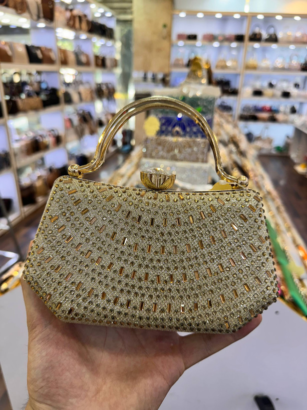 کیف مجلسی شیک و خاص یراق طلایی کد 880